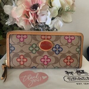 Coach Long Zip Around Wallet in Signature Canvas Multicolor With Floral print